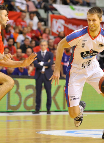 El Monbus Obradoiro se abona a ganar en la prórroga (90-95)