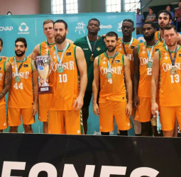 El Coosur Real Betis gana su séptima Copa de Andalucía (72-75)