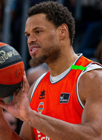 Justin Anderson extiende su contrato hasta final de temporada