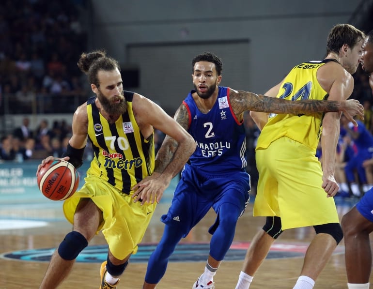 Fenerbahce, campeón de la Copa Presidente