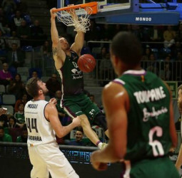 Díaz guía al Unicaja a una importante victoria (84-75)
