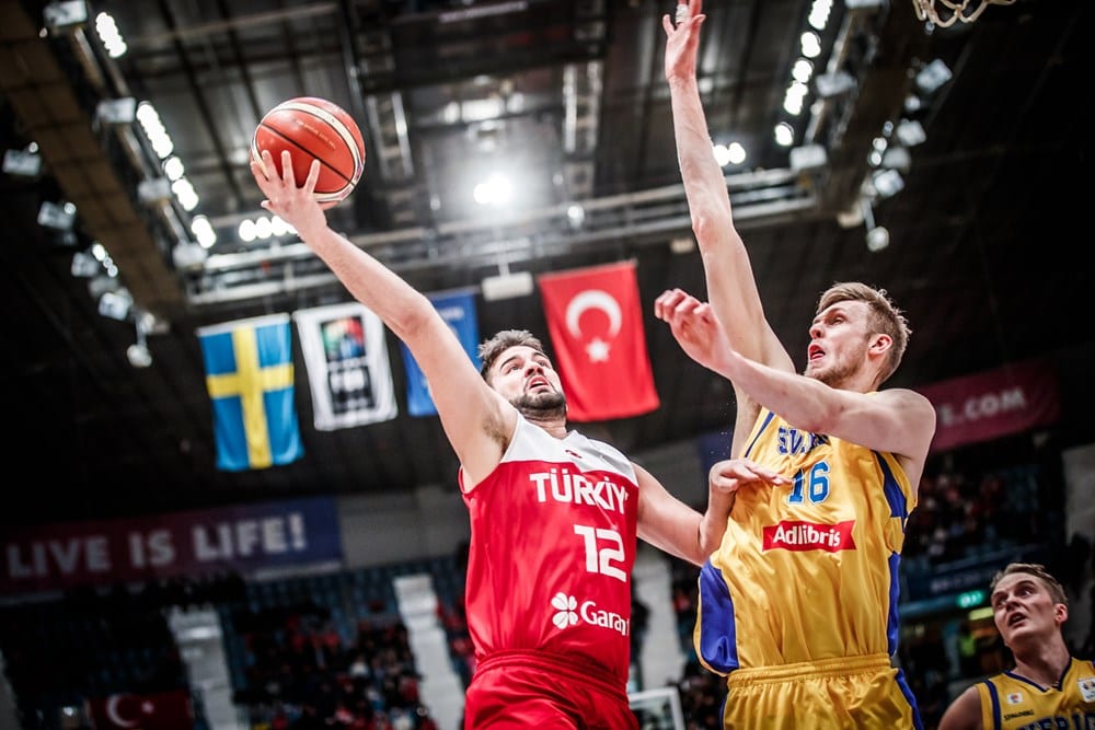 Anadolu Efes negocia el fichaje de Ahmet Tuncer