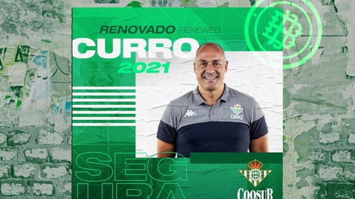 Curro Segura, un año más en el banquillo bético