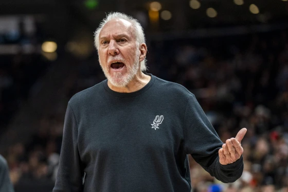 Problema de salud aleja a Gregg Popovich de los Spurs por tiempo indefinido