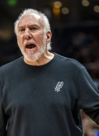 Problema de salud aleja a Gregg Popovich de los Spurs por tiempo indefinido