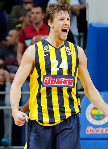 Jan Vesely, principal jugador del Fenerbahce a seguir por Baskonia