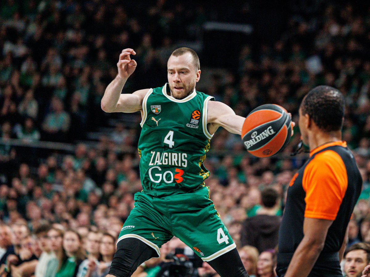 Lukas Lekavicius regresa a Grecia para unirse al AEK