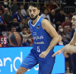 El Carplus Fuenlabrada sigue sumando y asciende en la tabla (101-97)