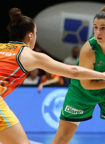 Kutxabank Araski asalta la Fonteta mientras el Spar Girona se mantiene intratable