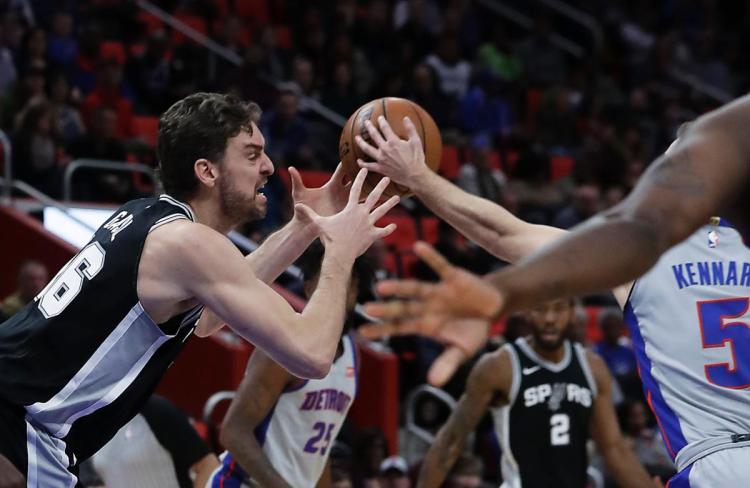 Pistons tumba a los Spurs, Dragic lidera, Porzingis guía a los Knicks y Atlanta da la sorpresa