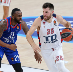 El Efes busca recuperarse ante el Baskonia