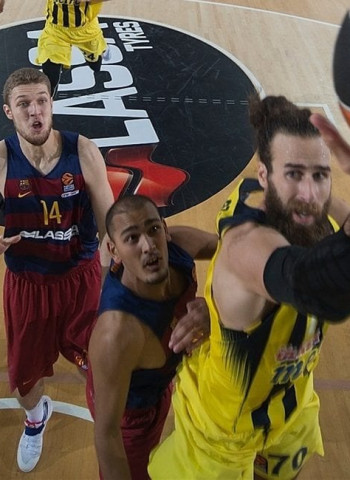 El Fenerbahce asalta el Palau Blaugrana (72-73)