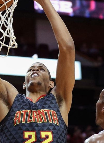 Los Hawks cortan a Tavares. ¿Volverá a Europa?