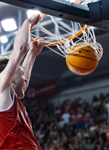 Marcis Steinbergs renueva con el BAXI Manresa por dos temporadas