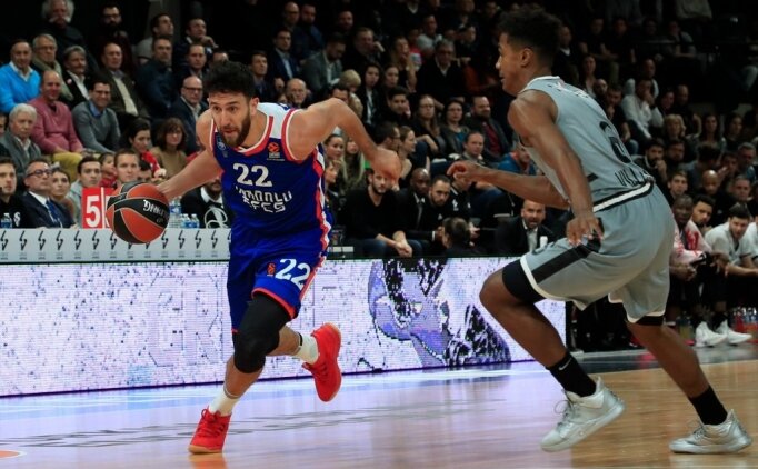 El Anadolu Efes asalta el inexpugnable Astroballe (84-90)
