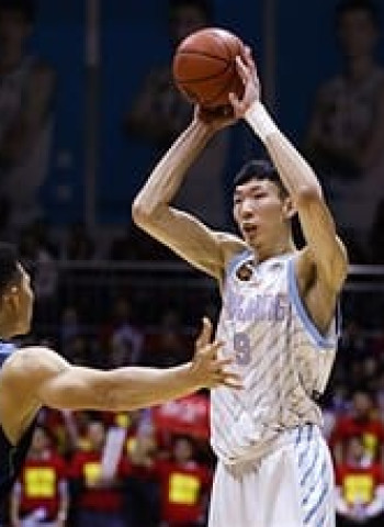 Los Xinjiang Flying Tigers de Darius Adams ganan su primera liga china