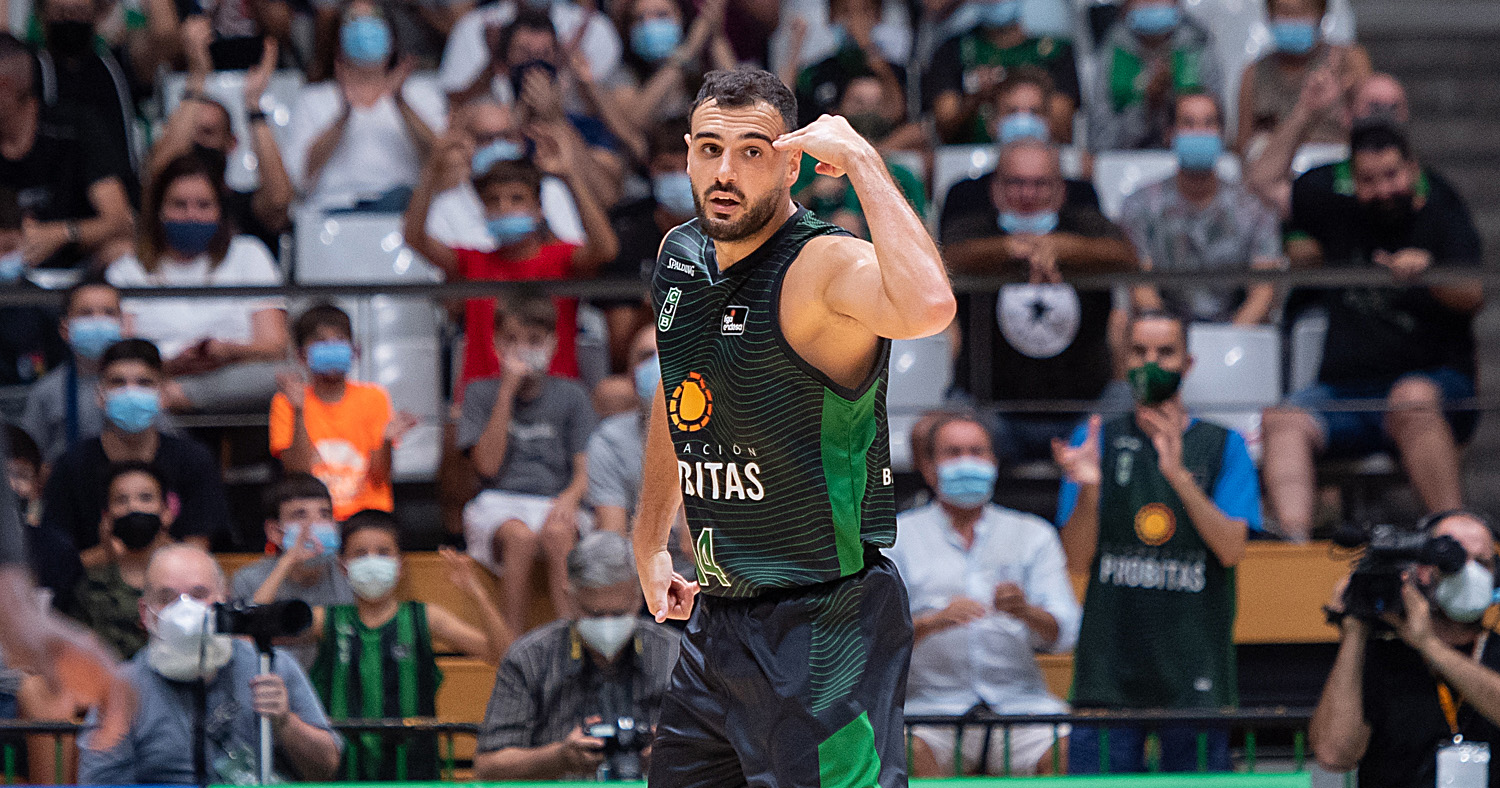 La Penya estrena temporada europea en el Olímpic
