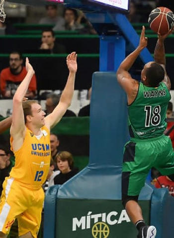 Maalik Wayns, un mes de baja