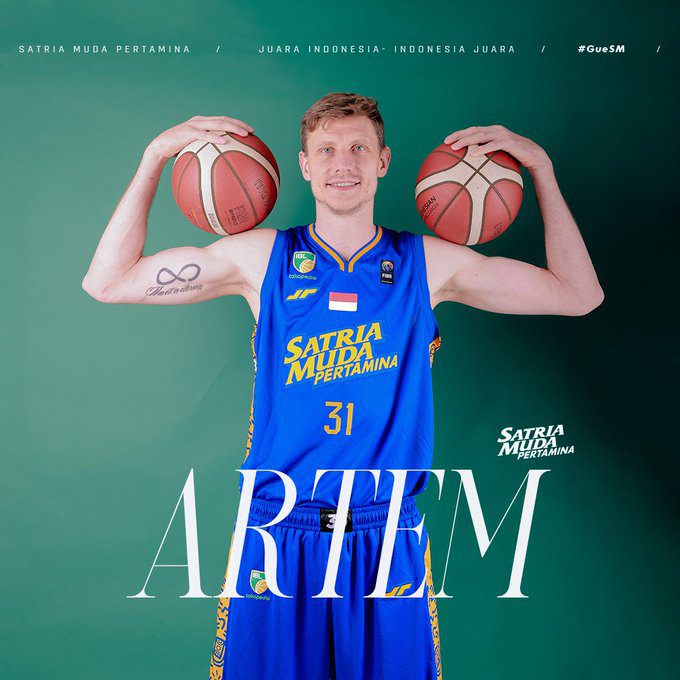 El Satria Muda indonesio refuerza su juego interior con Artem Pustovyi