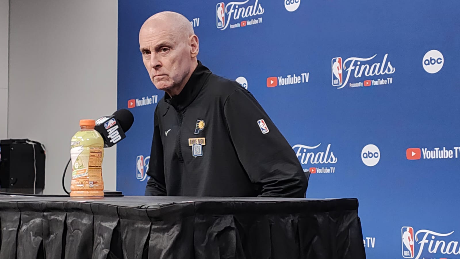 Rick Carlisle: “Haliburton no está al cien por cien, pero insistió en jugar. Esta oportunidad es única”