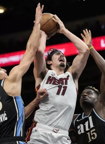 Miami enfría los ánimos de los Hawks