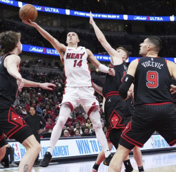 Tyler Herro se lleva por delante a los Bulls, 109-90