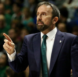 Joan Plaza llega a un acuerdo con el AEK Atenas