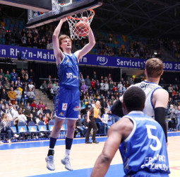 Matt Haarms, cerca del Zunder Palencia