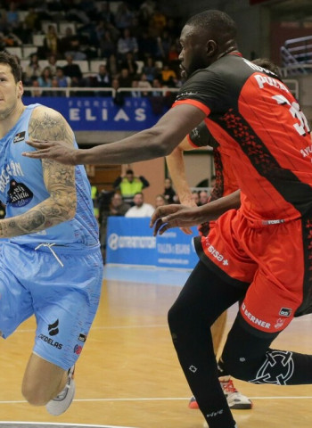 El Río Breogán se regala un triunfo para el recuerdo (99-67)