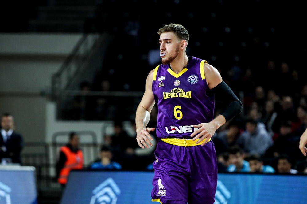 TJ Cline, cerca del Maccabi