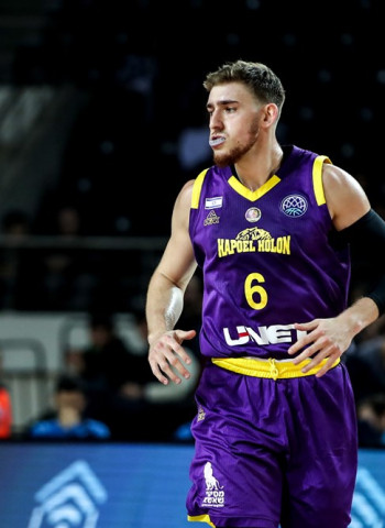 TJ Cline, cerca del Maccabi