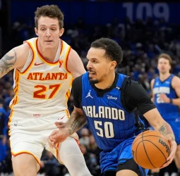 Cole Anthony lidera a los Magic hasta la 7º plaza del Este, 95-120