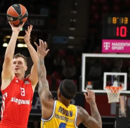 El Bayern frena a Brown y al Maccabi para ganar en casa (98-89)