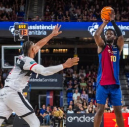 Fenerbahçe, cerca de cerrar el fichaje de Chimezie Metu por una temporada