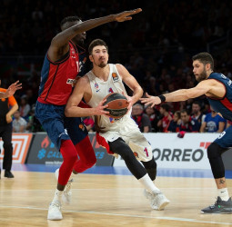 Nando De Colo apunta al Real Madrid si la NBA y el tanteo del Valencia Basket no lo impide