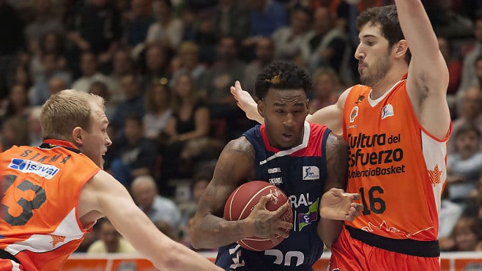 El partido TVE: Laboral Kutxa vs Valencia Basket