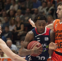 El partido TVE: Laboral Kutxa vs Valencia Basket