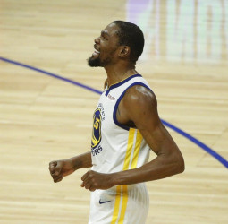 Durant apuntilla a los Clippers (129-110) [4-2]