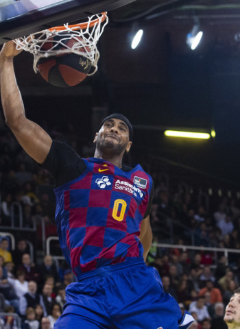Recital ofensivo de Brandon Davies y triunfo blaugrana (94-72)