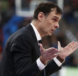 FC Barcelona Lassa rescinde el contrato de Georgios Bartzokas