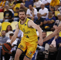 John Shurna amplía su contrato con el Dreamland Gran Canaria