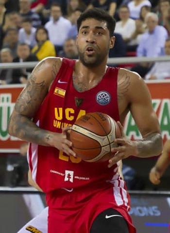 UCAM Murcia gana en un ambiente hostil (65-79)