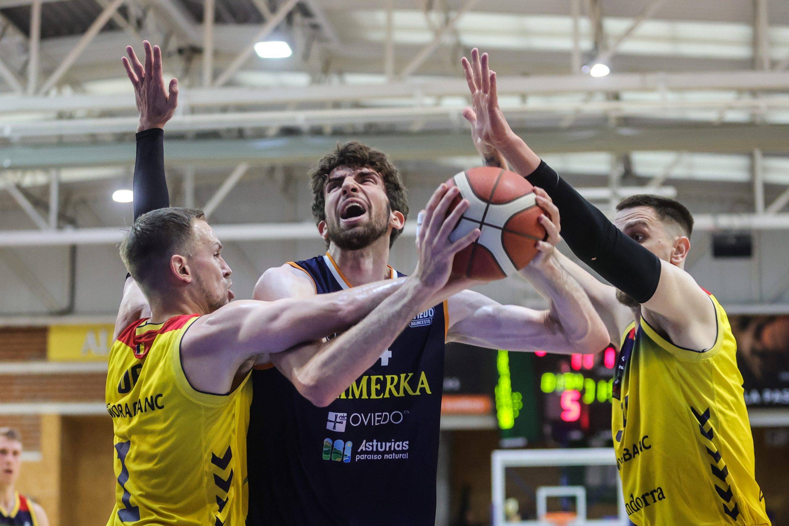 MoraBanc Andorra se coloca a un paso y medio del retorno a la Liga Endesa