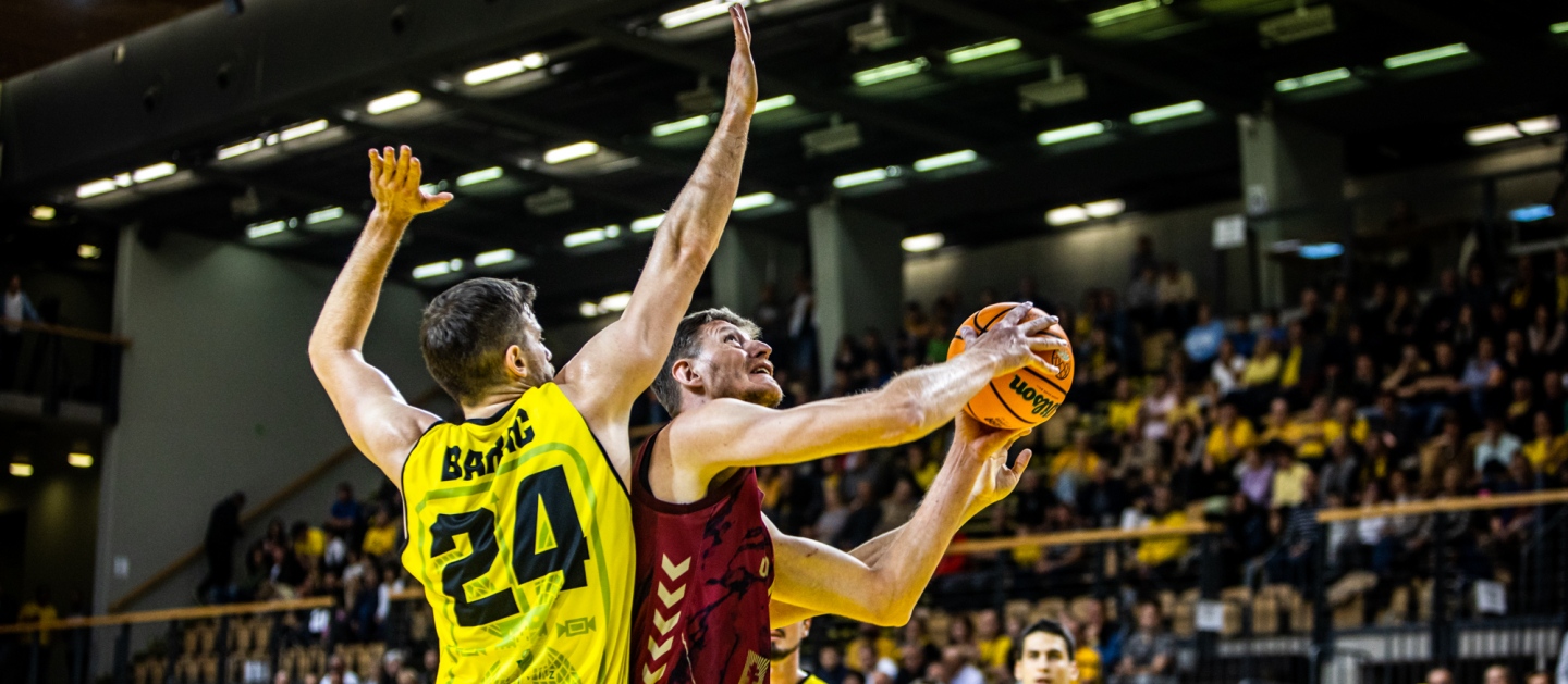 La reacción final del UCAM Murcia se queda sin premio (104-94)