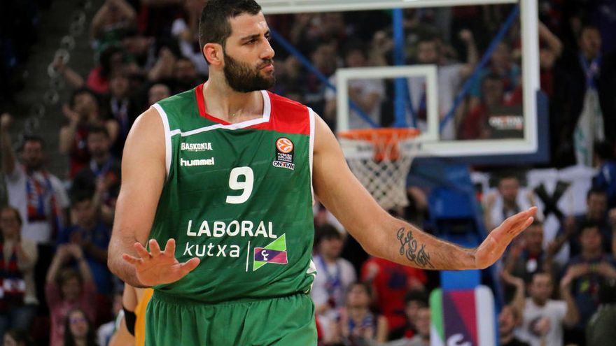 Ioannis Bourousis se despide del baloncesto