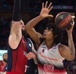 El Tecnyconta Zaragoza manda toda la presión al KIROLBET Baskonia