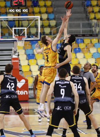 El Iberostar Tenerife se lleva el derbi (87-108)