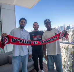 El Hapoel Jerusalem anuncia la renovación de Jared Harper
