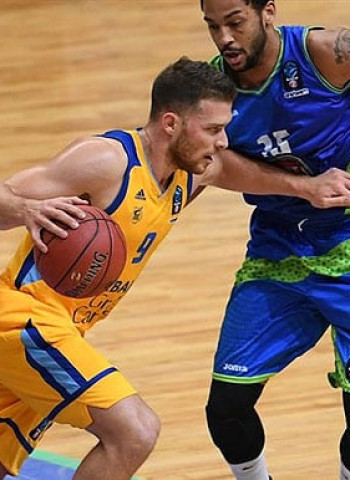 Herbalife Gran Canaria, a intentar imponerse al líder Tofas Bursa