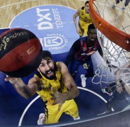 Defensa, energía y acierto para buscar la sorpresa en Vitoria